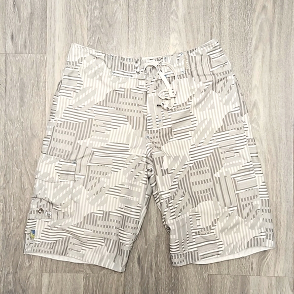 7|$30 SURFACE SHORTS SIZE 28 - Picture 1 of 3